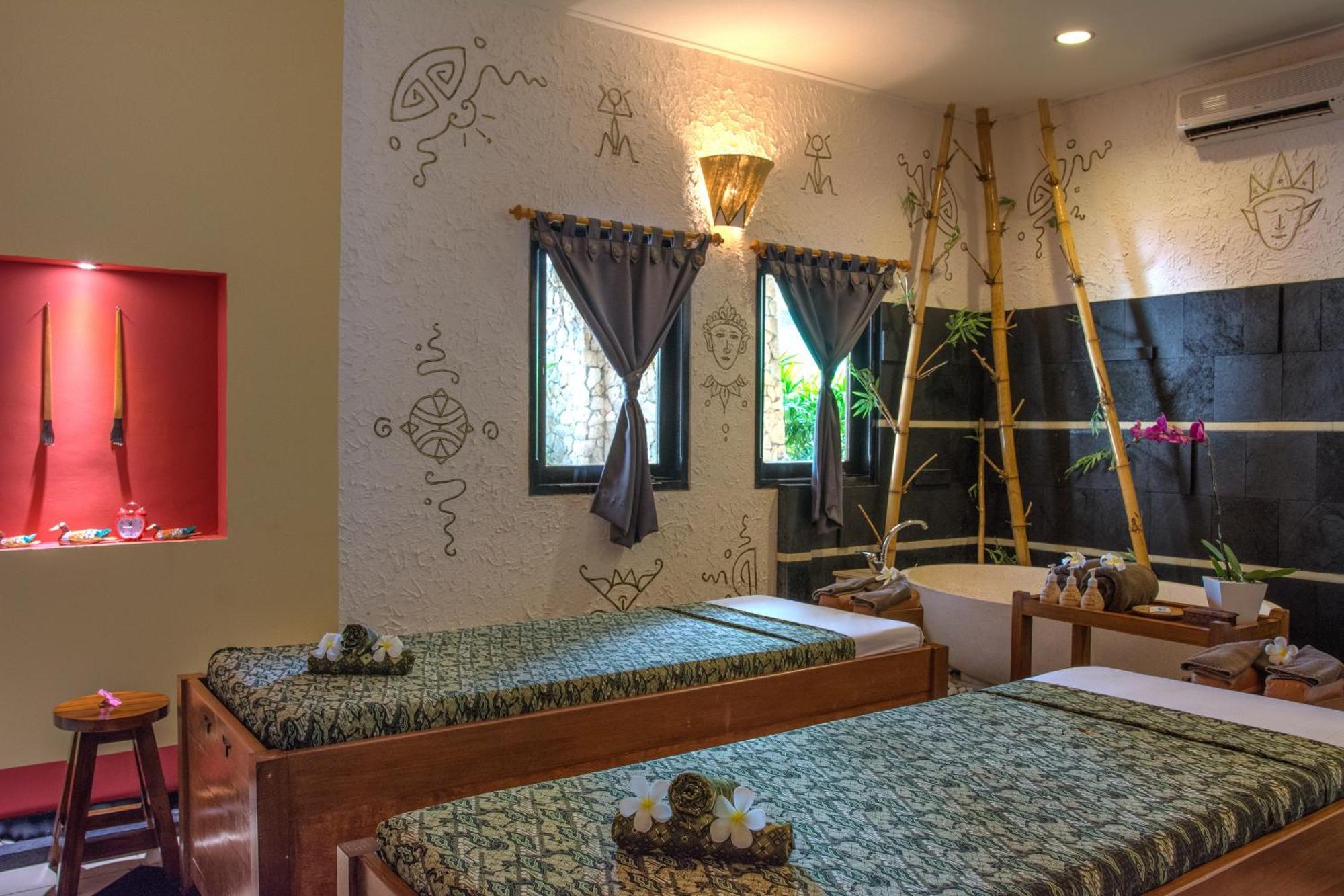 Mangsit Suites By Holiday Resort Lombok Exterior photo