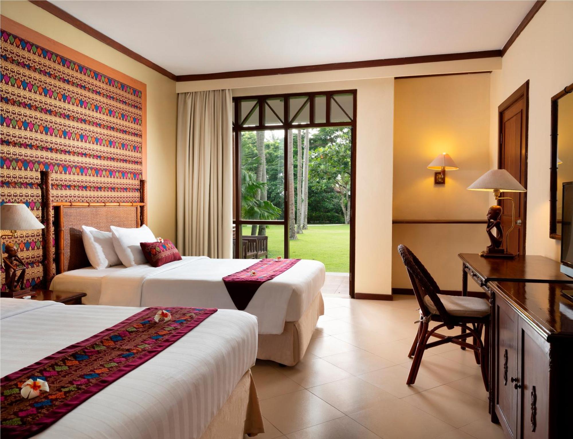 Mangsit Suites By Holiday Resort Lombok Exterior photo